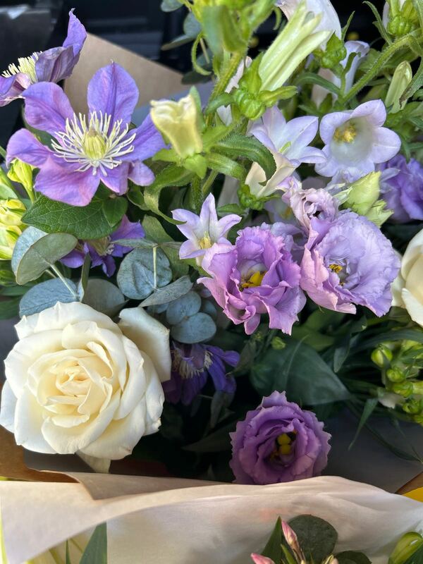 Flowers delivered to customer