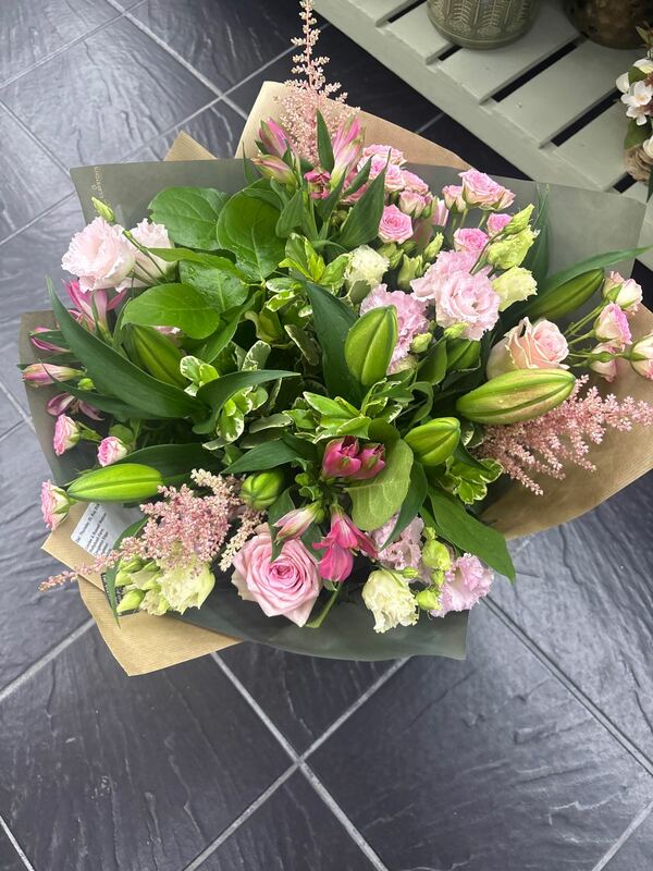 Flowers delivered to customer