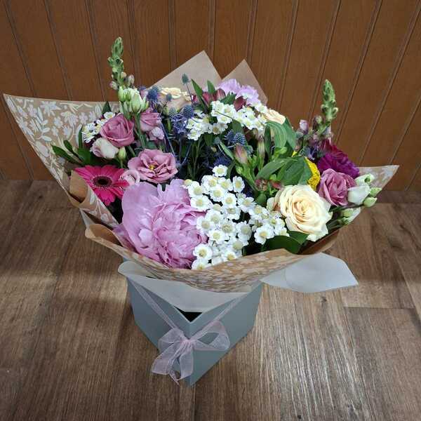 Flowers delivered to customer