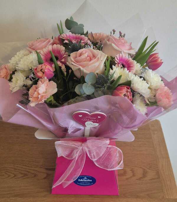 Flowers delivered to customer