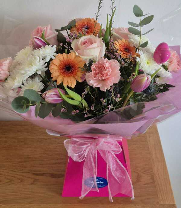 Flowers delivered to customer