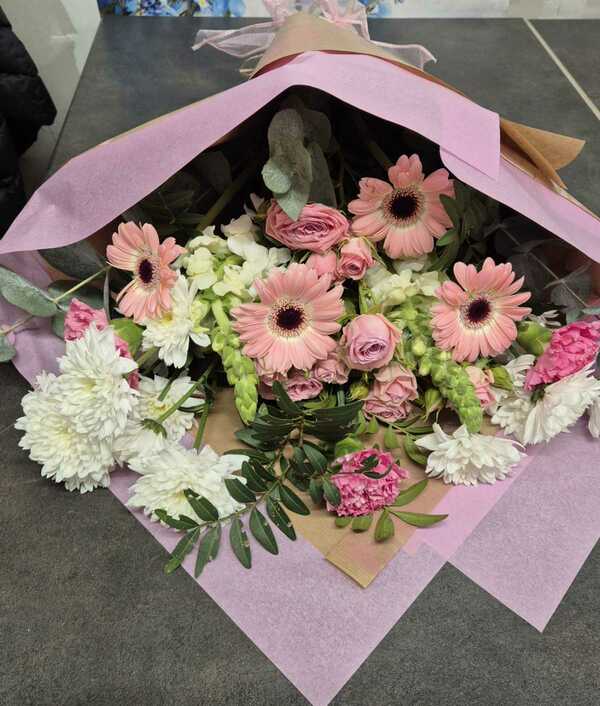 Flowers delivered to customer