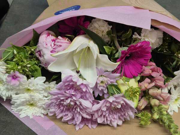 Flowers delivered to customer