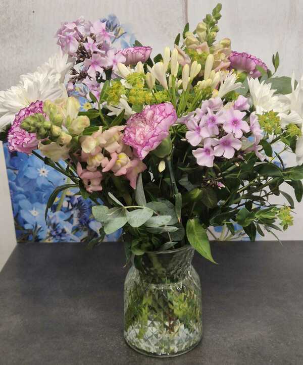Flowers delivered to customer