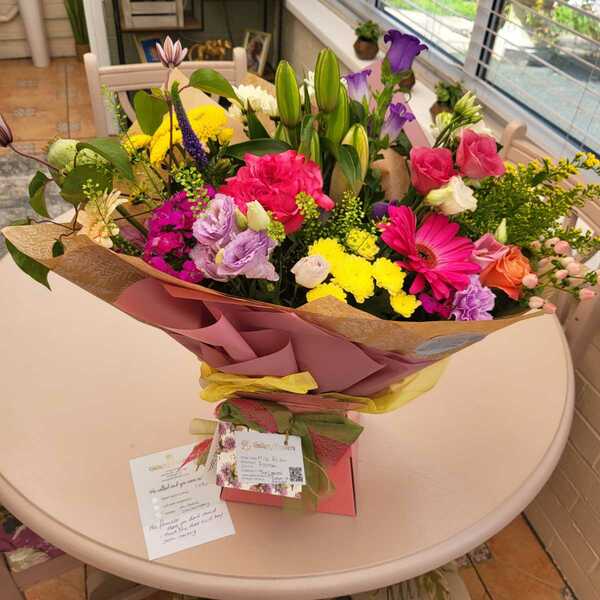 Flowers delivered to customer
