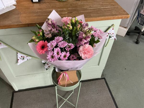 Flowers delivered to customer