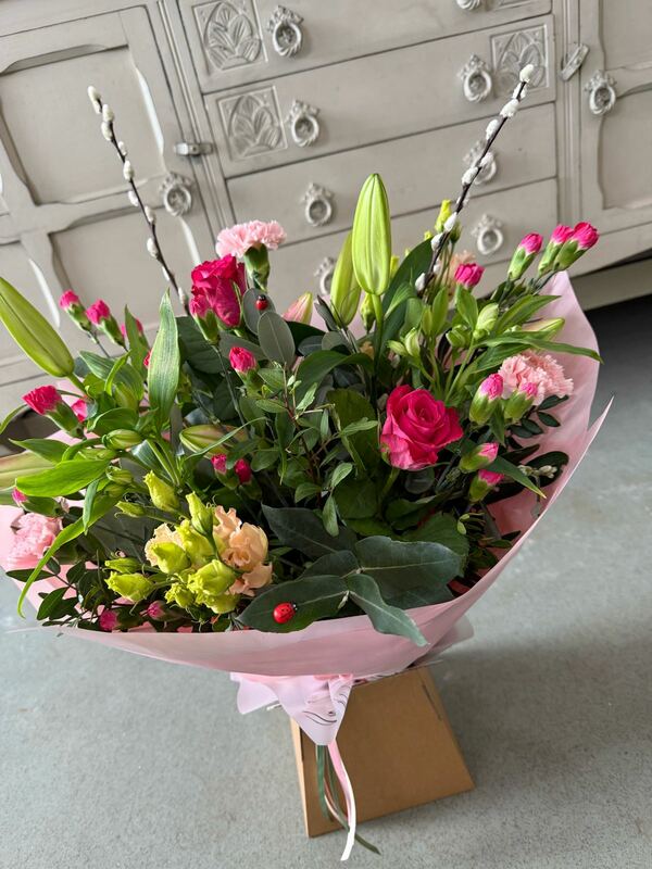 Flowers delivered to customer