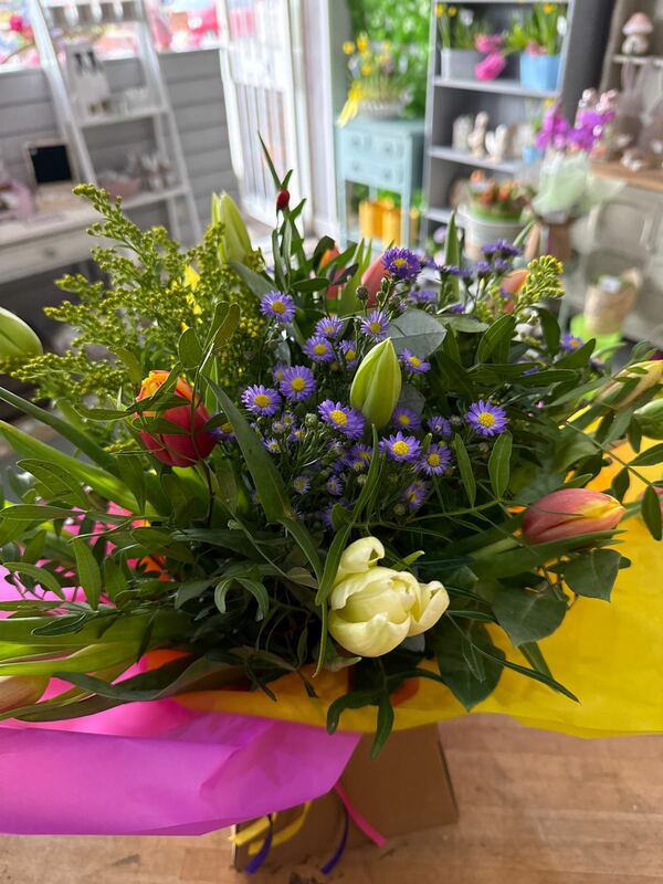 Flowers delivered to customer