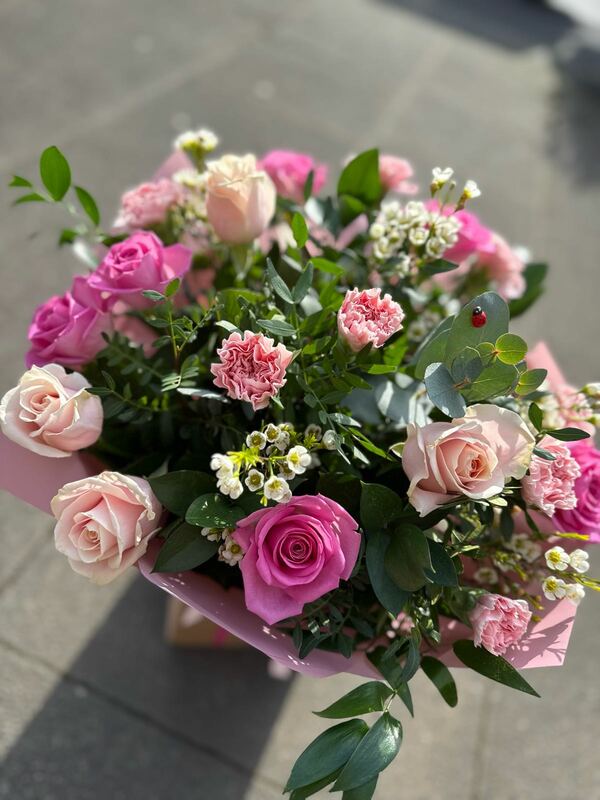 Flowers delivered to customer