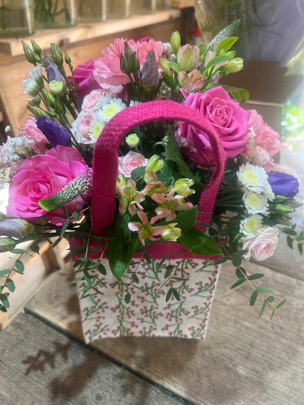 Flowers delivered to customer