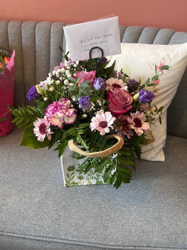 Flowers delivered to customer