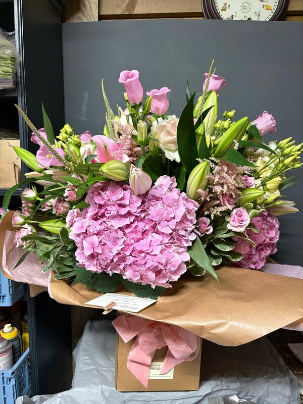 Flowers delivered to customer