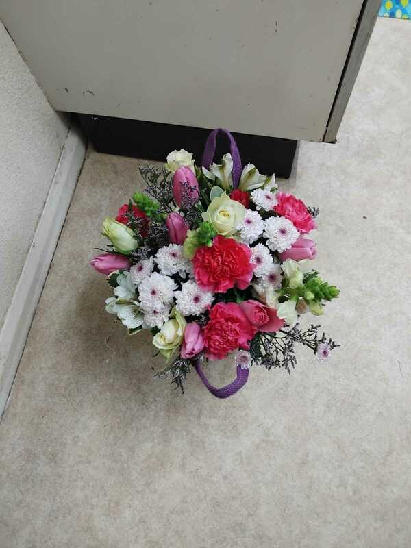 Flowers delivered to customer