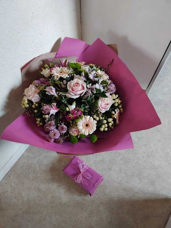 Flowers delivered to customer