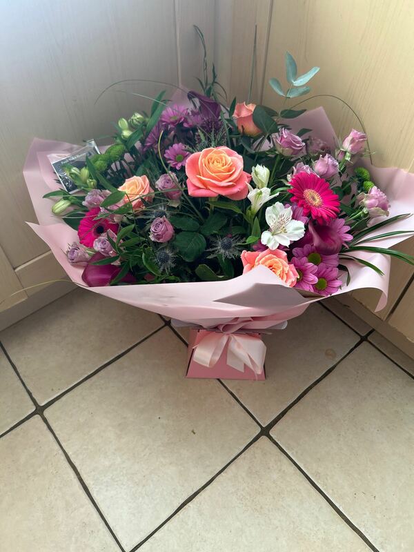 Flowers delivered to customer