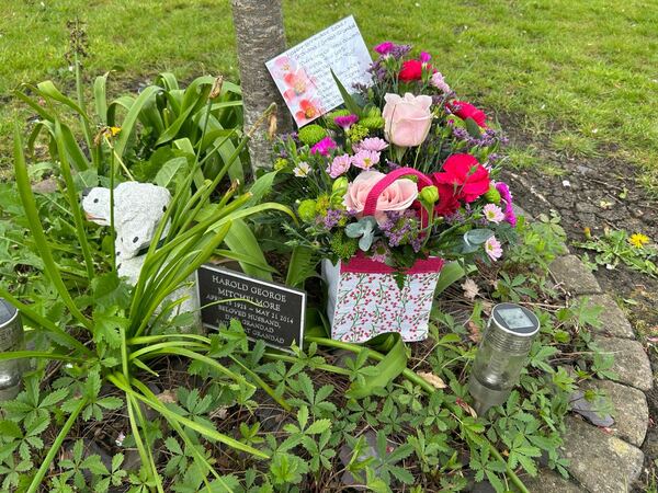 Flowers delivered to customer