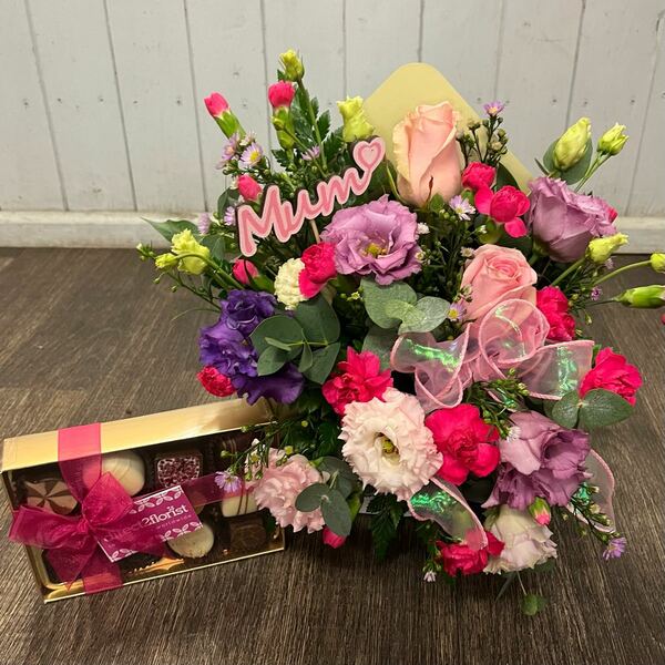 Flowers delivered to customer