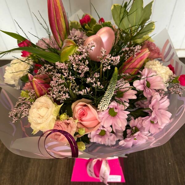 Flowers delivered to customer