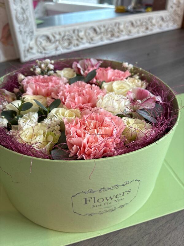 Flowers delivered to customer