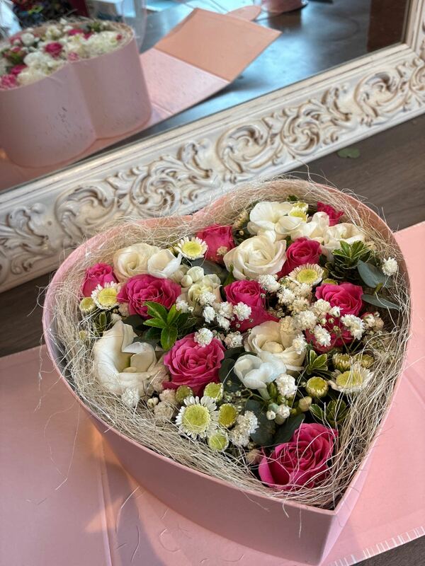 Flowers delivered to customer