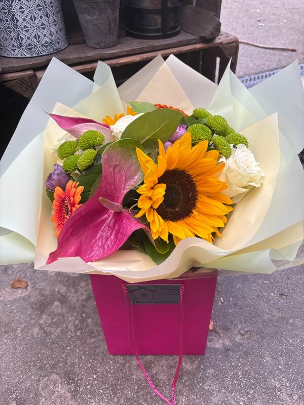 Flowers delivered to customer