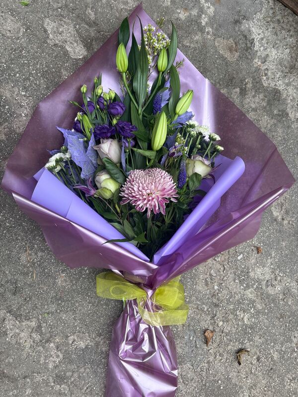 Flowers delivered to customer