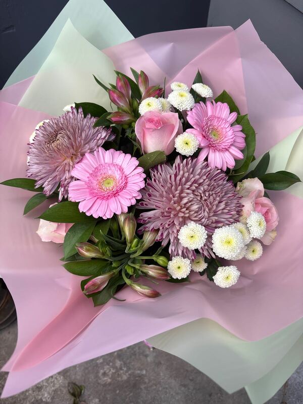 Flowers delivered to customer