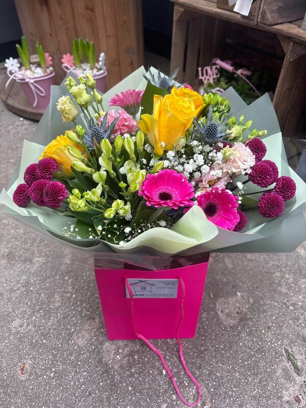 Flowers delivered to customer