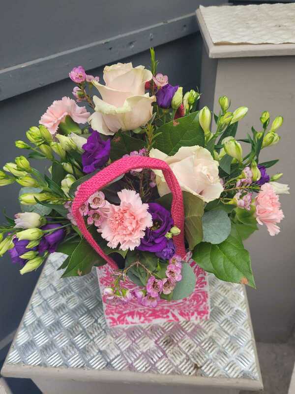 Flowers delivered to customer