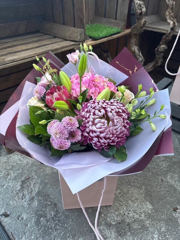 Flowers delivered to customer