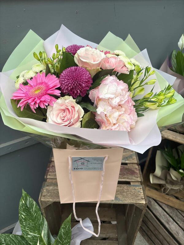 Flowers delivered to customer