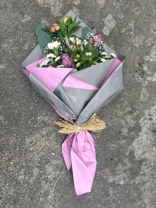 Flowers delivered to customer