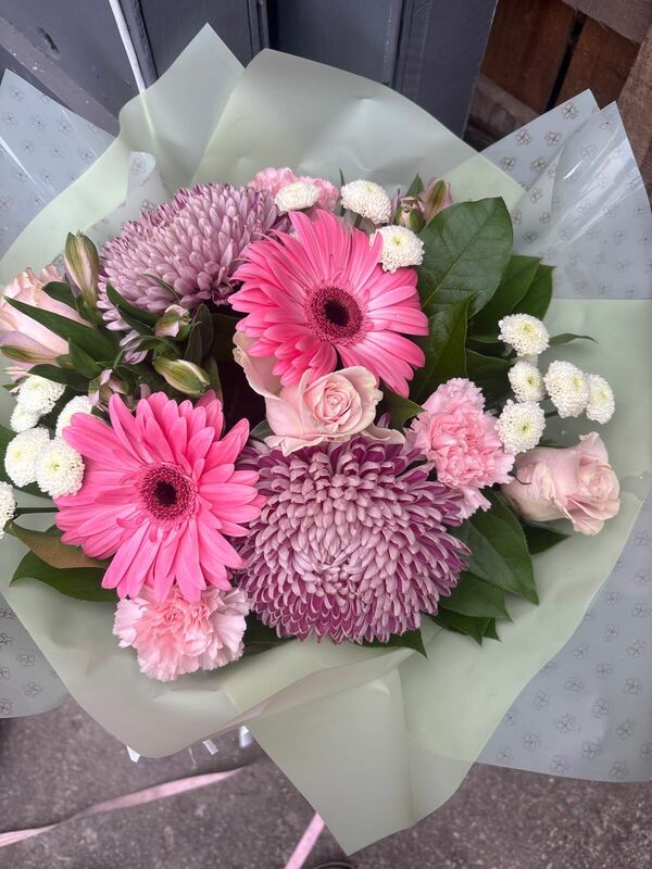 Flowers delivered to customer