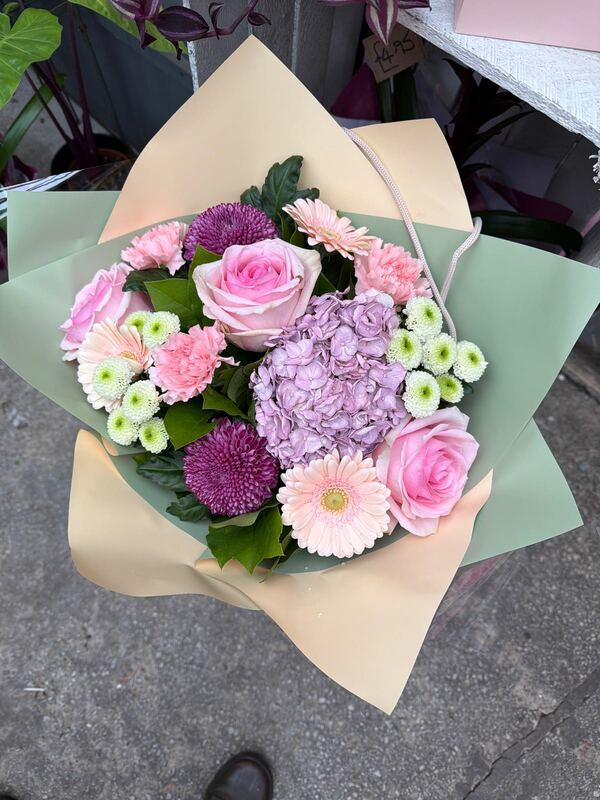 Flowers delivered to customer