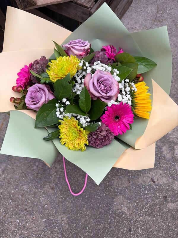 Flowers delivered to customer