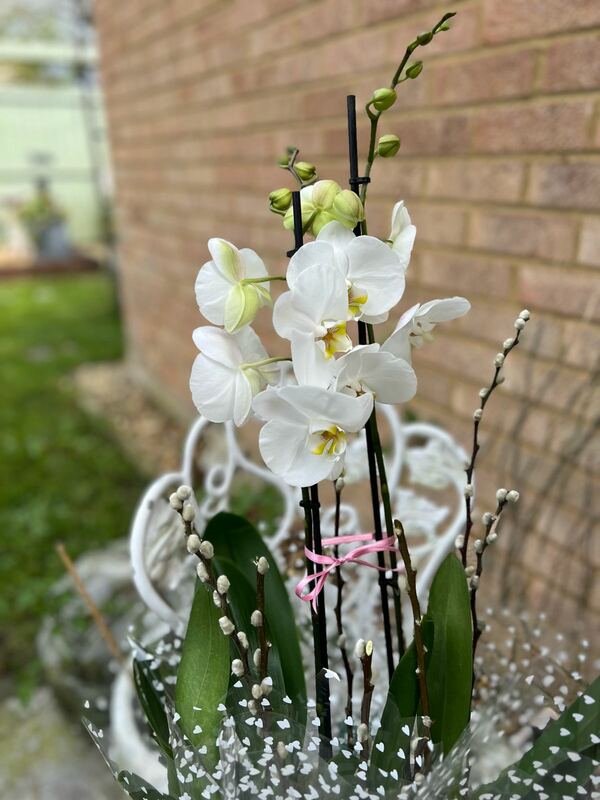 Flowers delivered to customer