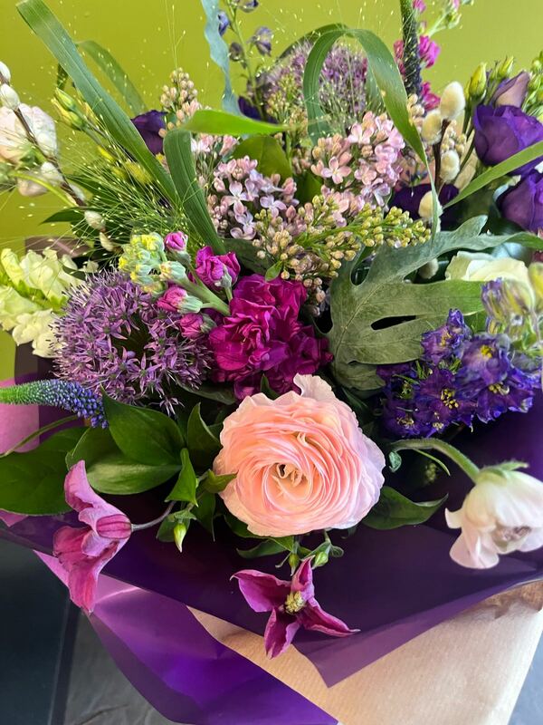 Flowers delivered to customer