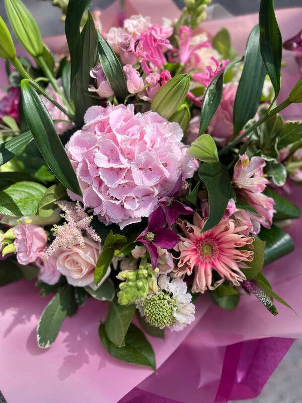 Flowers delivered to customer