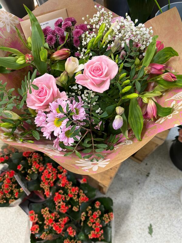 Flowers delivered to customer