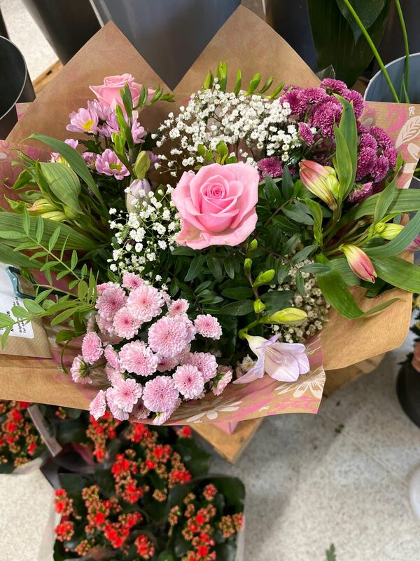 Flowers delivered to customer