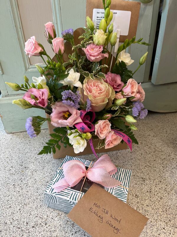 Flowers delivered to customer