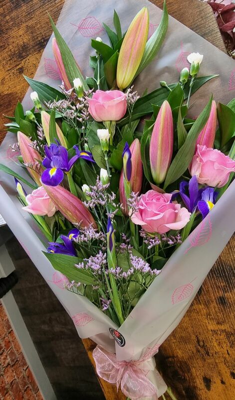 Flowers delivered to customer