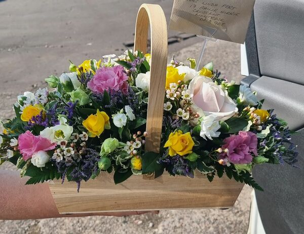 Flowers delivered to customer