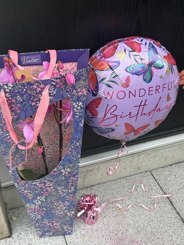 Flowers delivered to customer