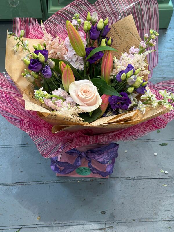 Flowers delivered to customer