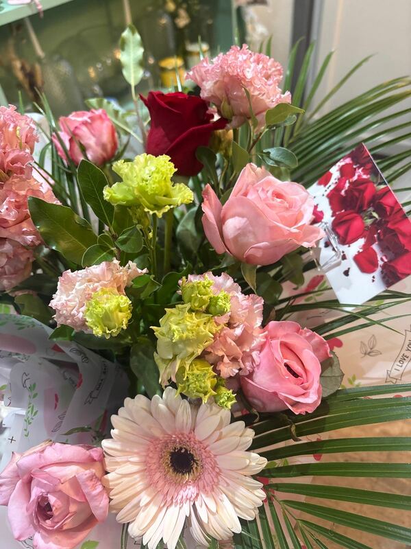 Flowers delivered to customer