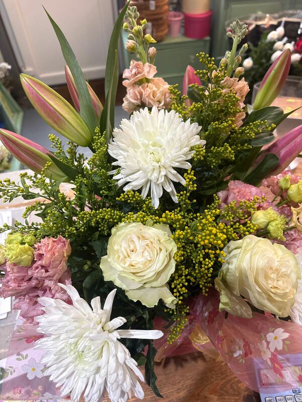 Flowers delivered to customer
