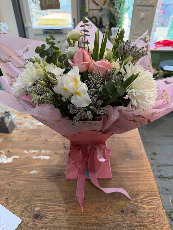 Flowers delivered to customer