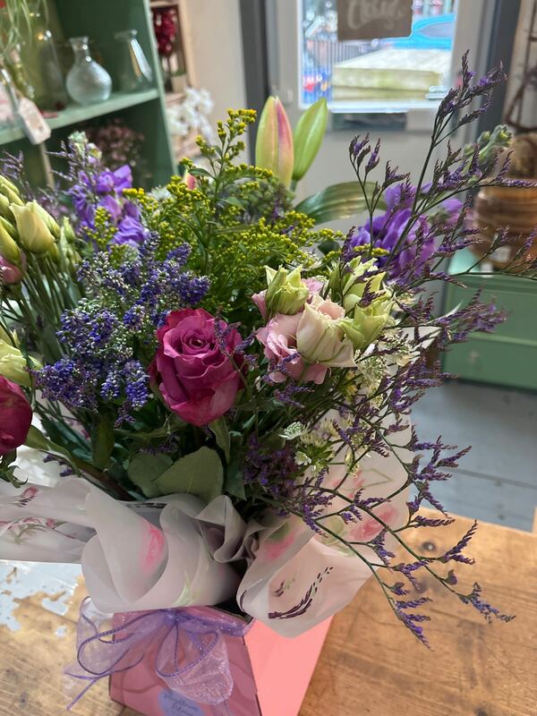 Flowers delivered to customer