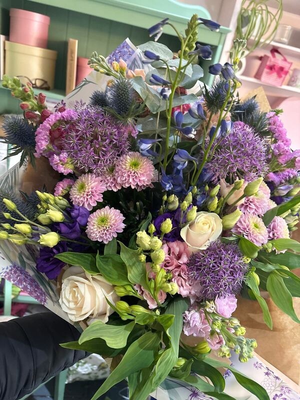 Flowers delivered to customer